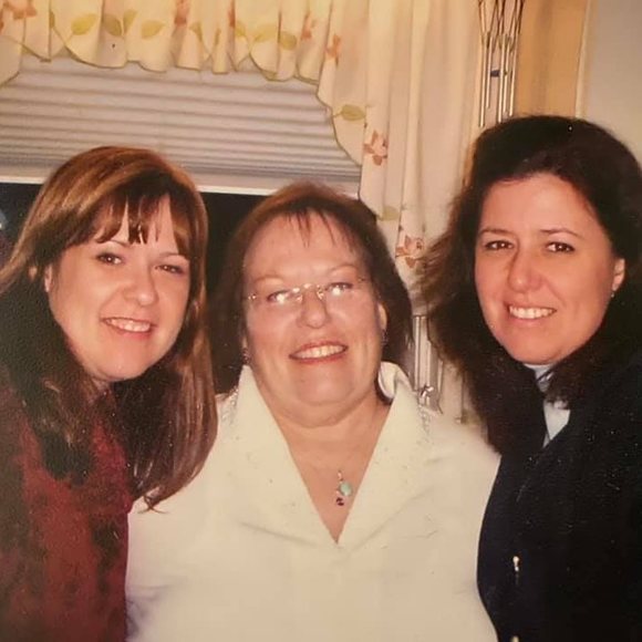 Meet your Posher, Paula - Picture 1 of 1